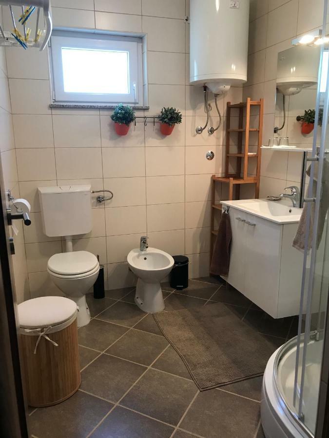 Holiday House Koraコレニツァ エクステリア 写真